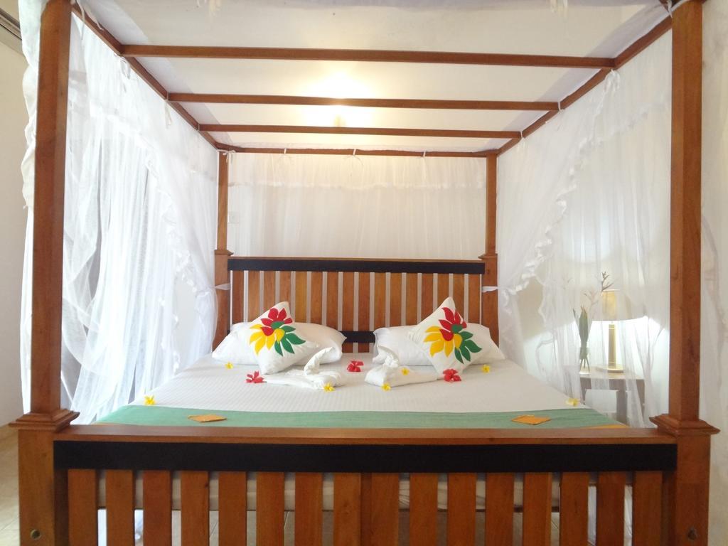 Thambara Villa Unawatuna Exterior photo